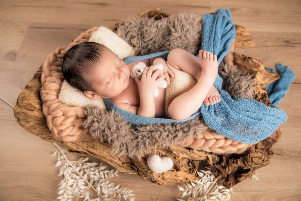 Neugebornenshooting_Babyblue