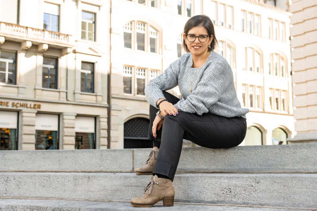 Familienfotografin Cynthia Jucker. Expertin für Babyfotos, Familienfotos und Businessfotografien in Zürich und Umgebung